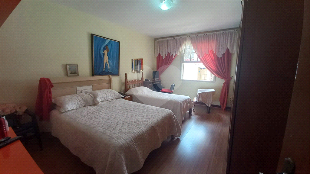 Sobrado , 2 dorimitórios, edicula, 1 vaga, Santa Terezinha