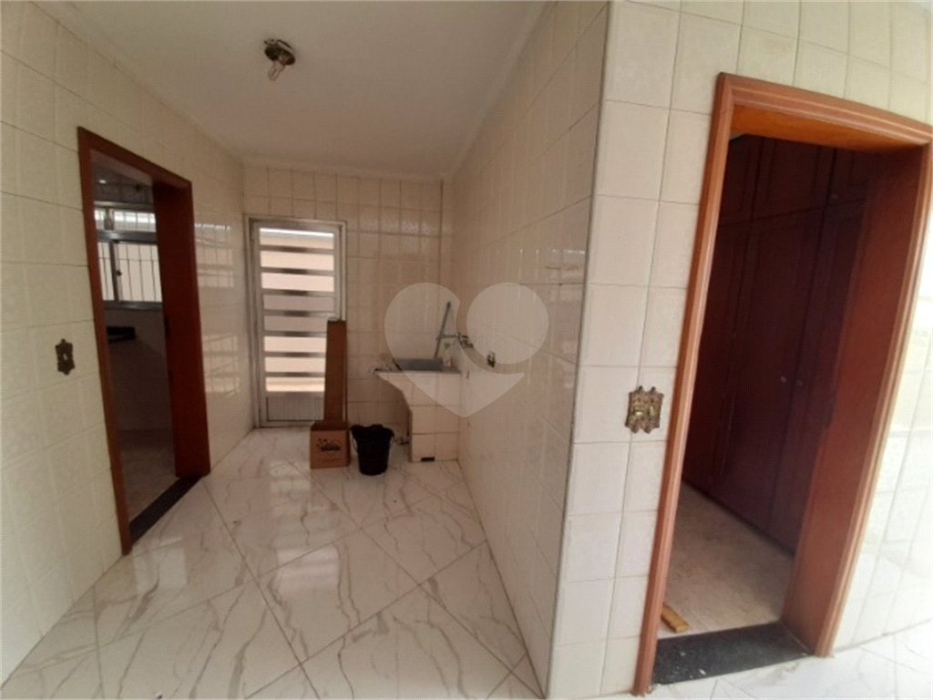 Sobrado à venda com 5 quartos, 300m² - Foto 26