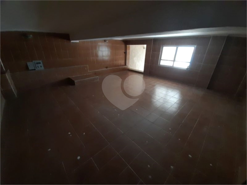 Sobrado à venda com 5 quartos, 300m² - Foto 39