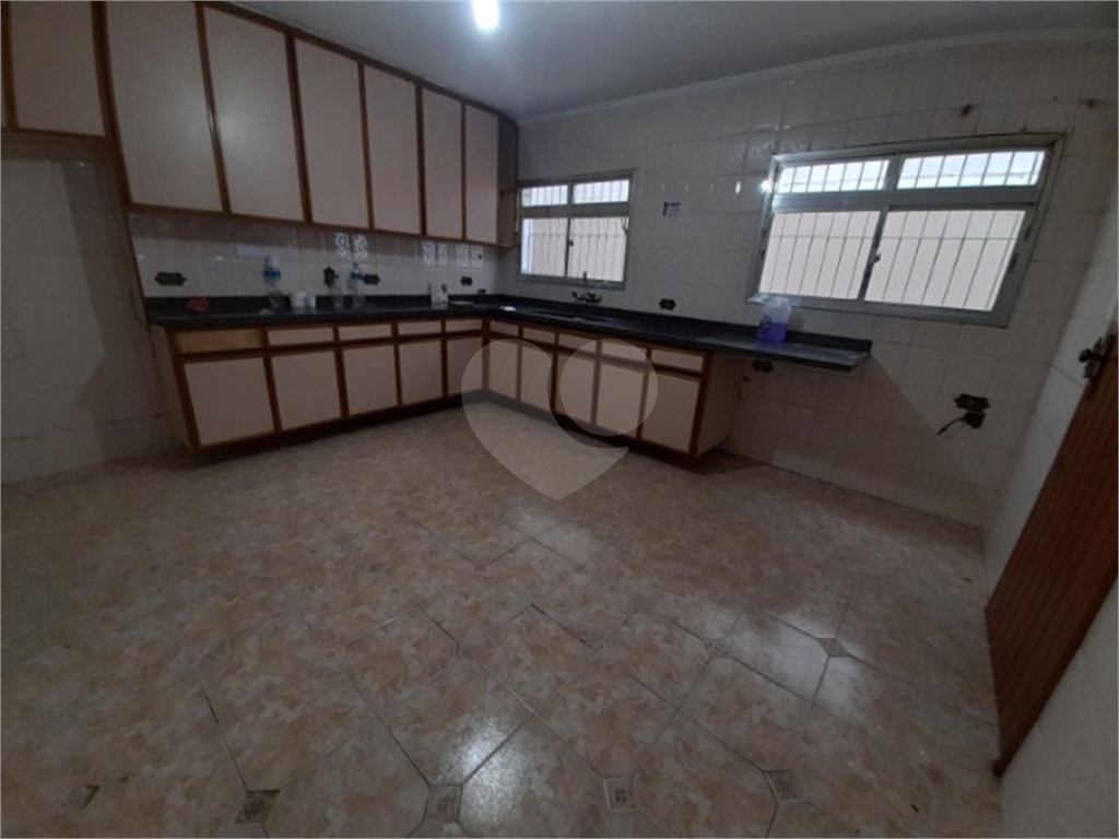 Sobrado à venda com 5 quartos, 300m² - Foto 23