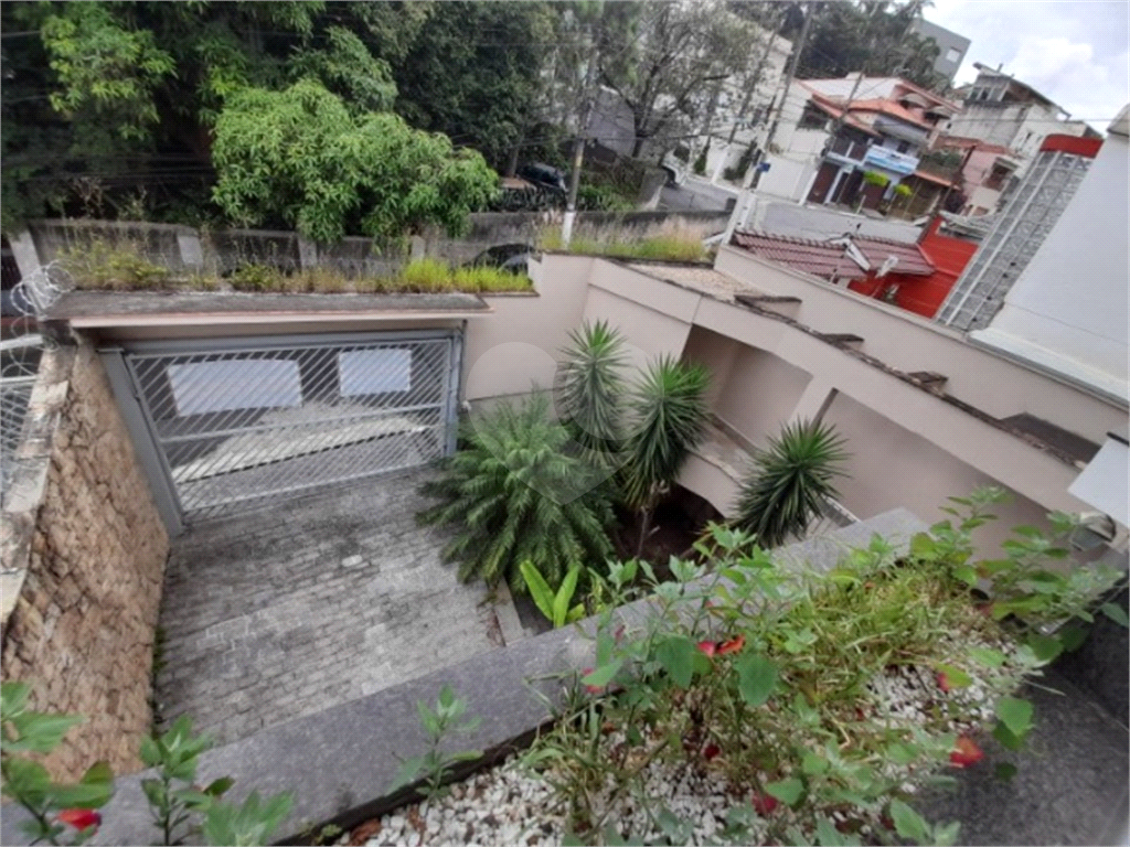 Sobrado à venda com 5 quartos, 300m² - Foto 35