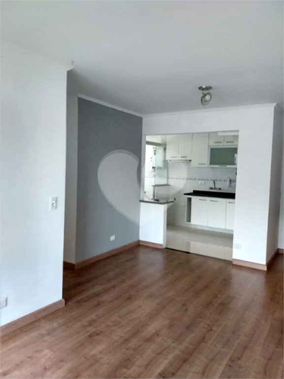 Apartamento à venda com 3 quartos, 66m² - Foto 3