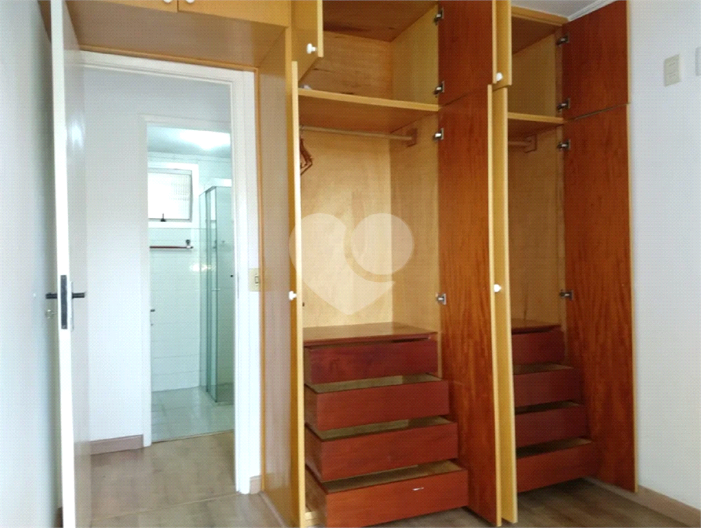 Apartamento à venda com 3 quartos, 66m² - Foto 15