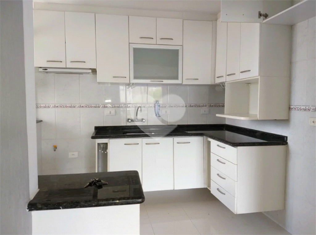 Apartamento à venda com 3 quartos, 66m² - Foto 2