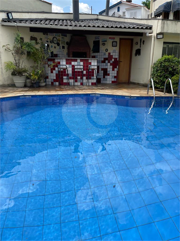 Casa 04 suites e piscina Agua Fria