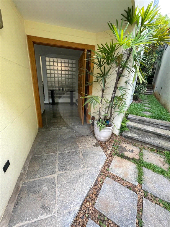 Casa 04 suites e piscina Agua Fria