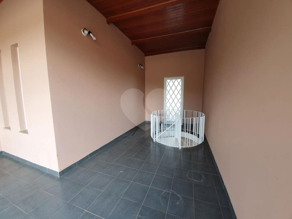 Casa à venda com 3 quartos, 207m² - Foto 15