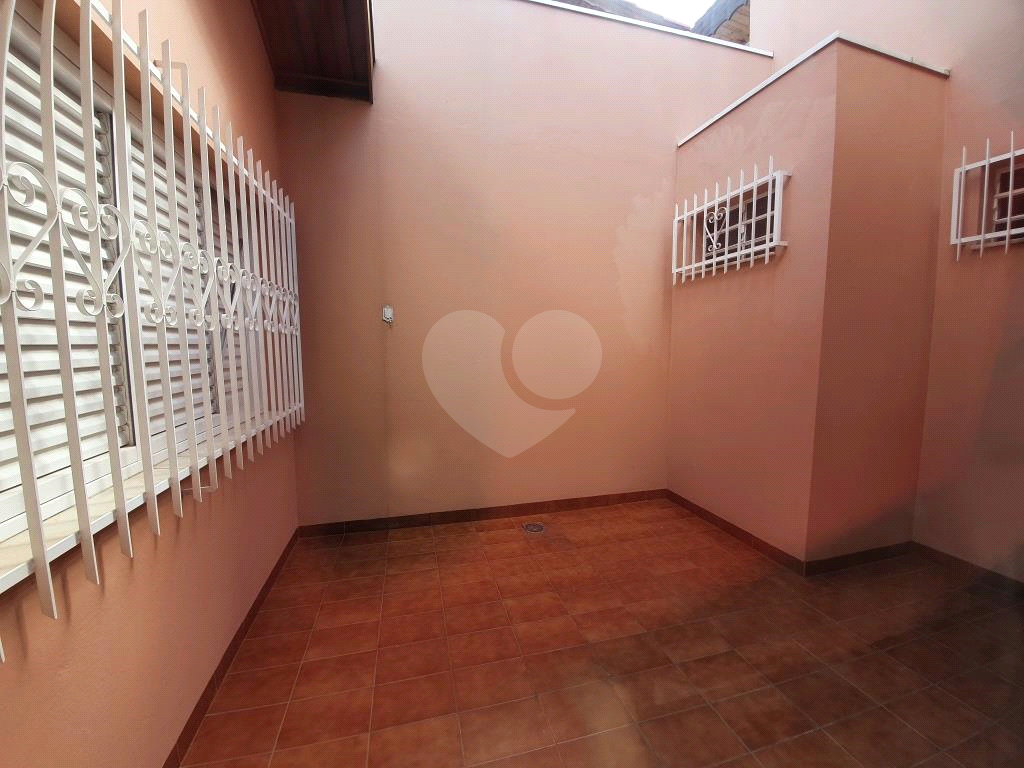 Casa à venda com 3 quartos, 207m² - Foto 16