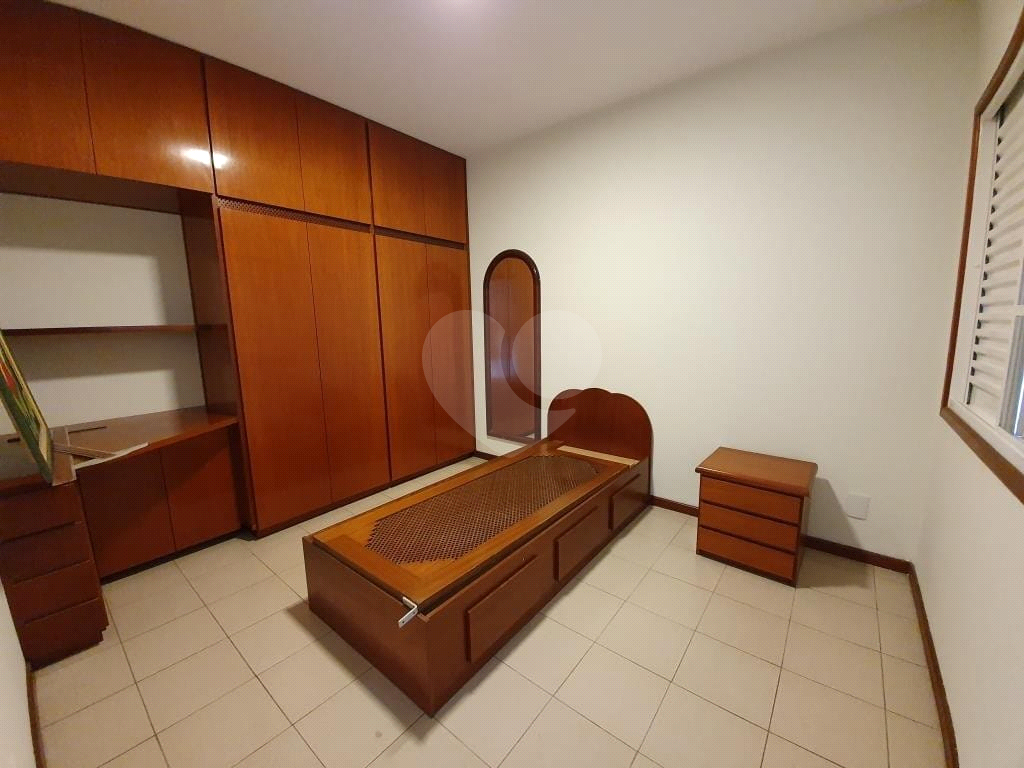 Casa à venda com 3 quartos, 207m² - Foto 12