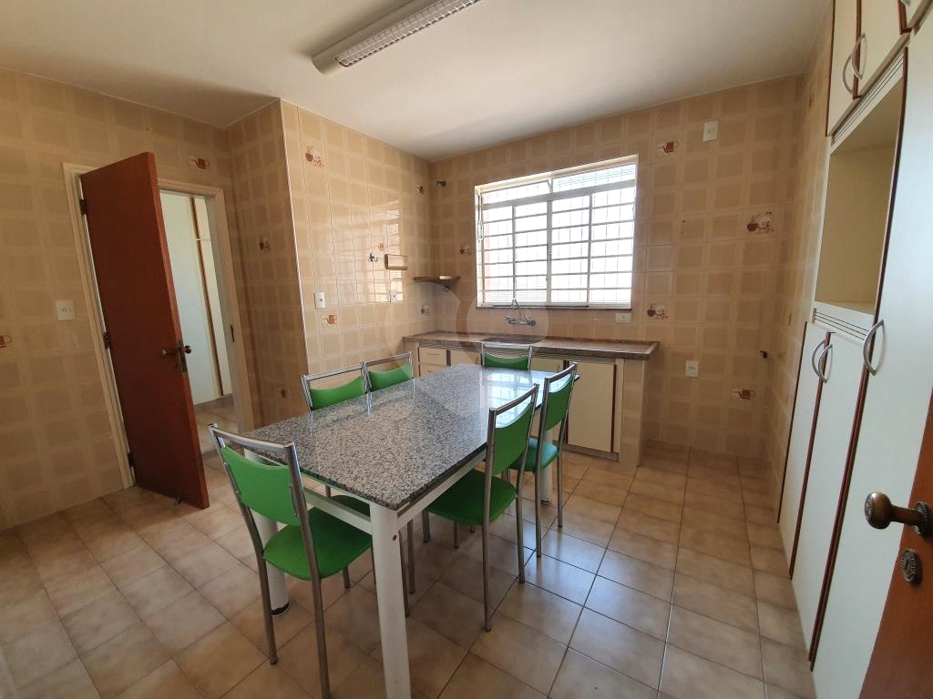 Casa à venda com 3 quartos, 207m² - Foto 5