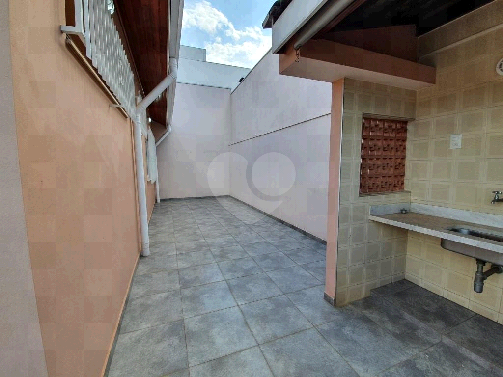 Casa à venda com 3 quartos, 207m² - Foto 10