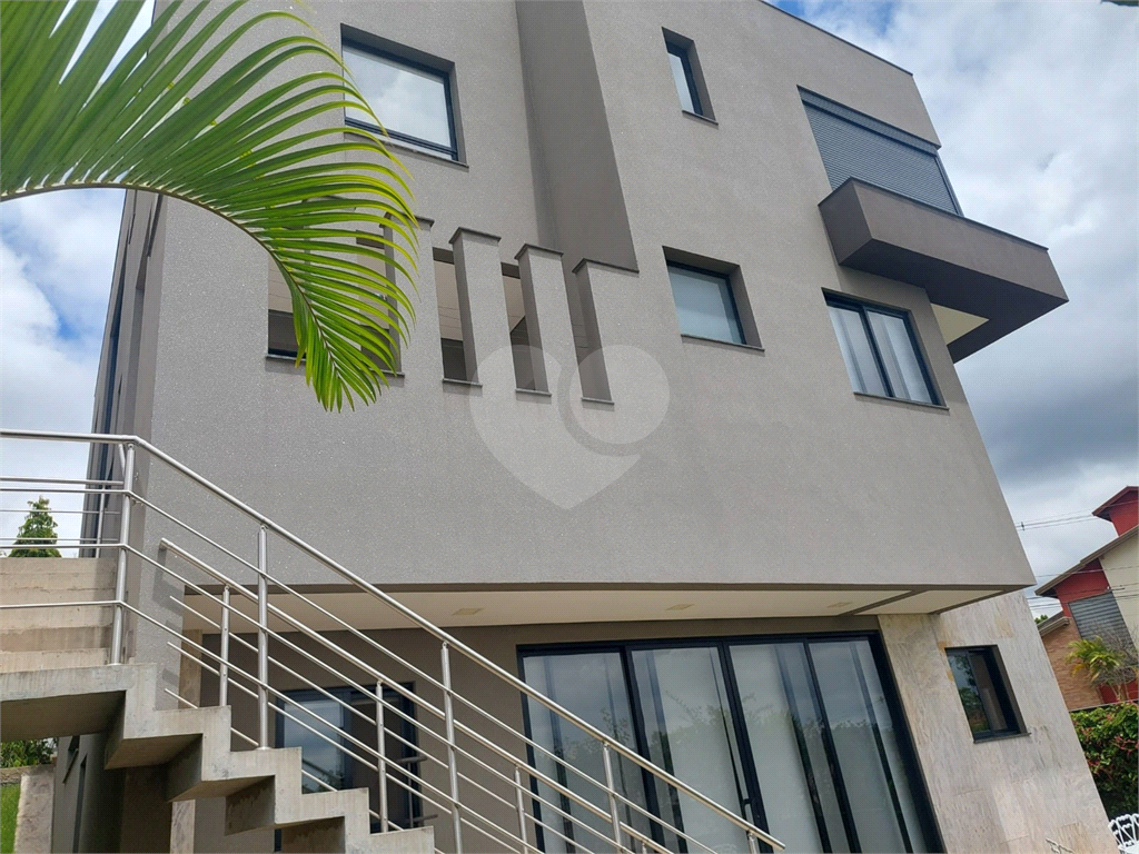 Casa de Condomínio à venda com 3 quartos, 309m² - Foto 3