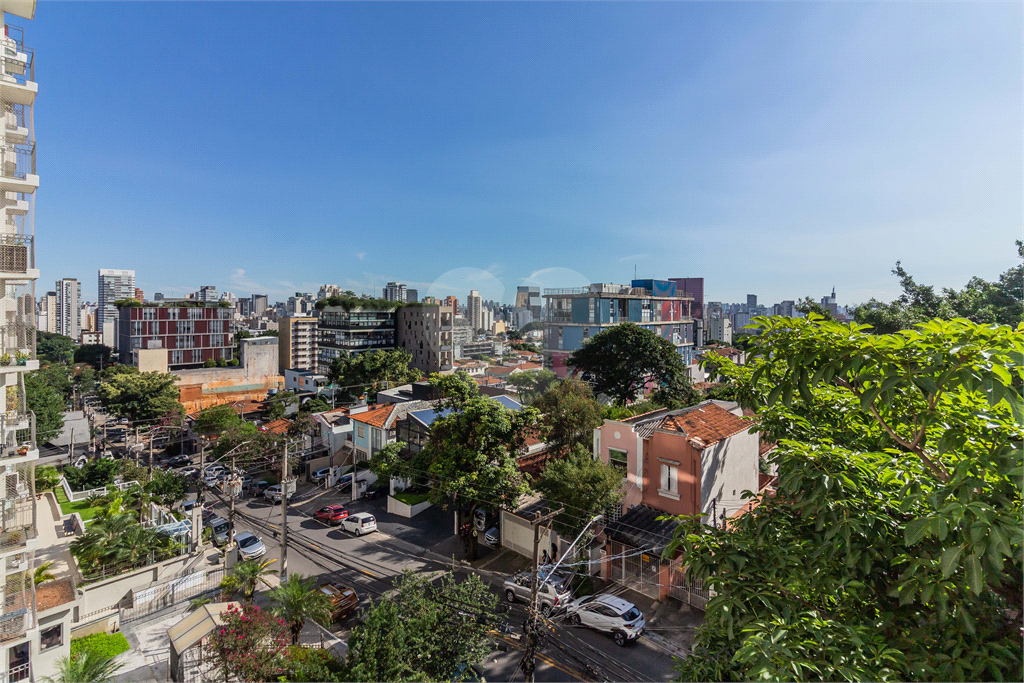 Apartamento para venda com 75 m, dois dormitórios, uma vaga na Vila Madalena!