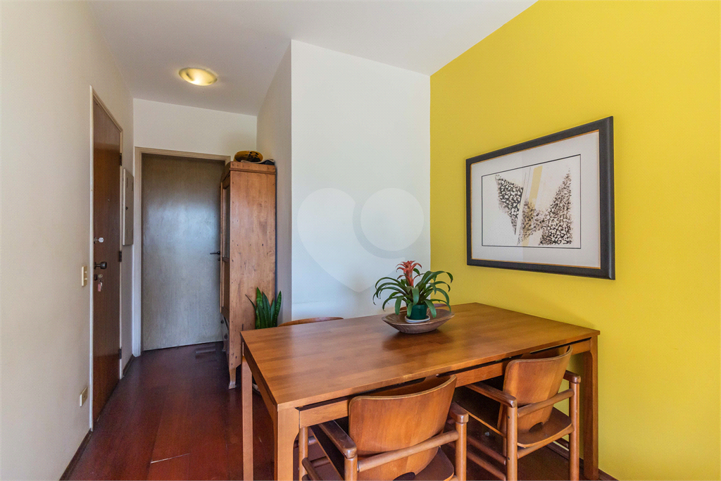 Apartamento para venda com 75 m, dois dormitórios, uma vaga na Vila Madalena!