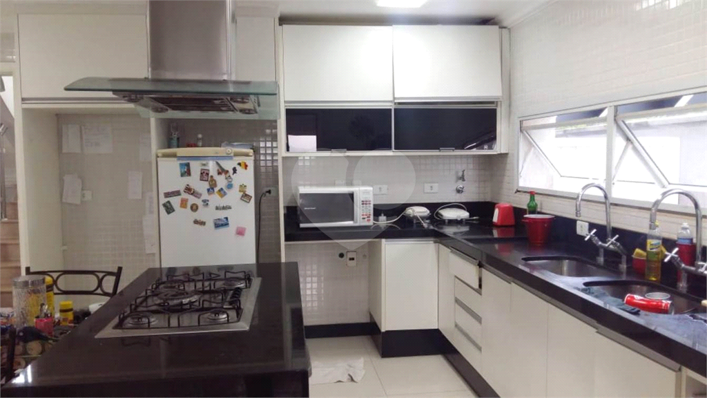 Casa à venda no Residencial 10 - 4 suítes, 5 vagas + Home office e área de lazer