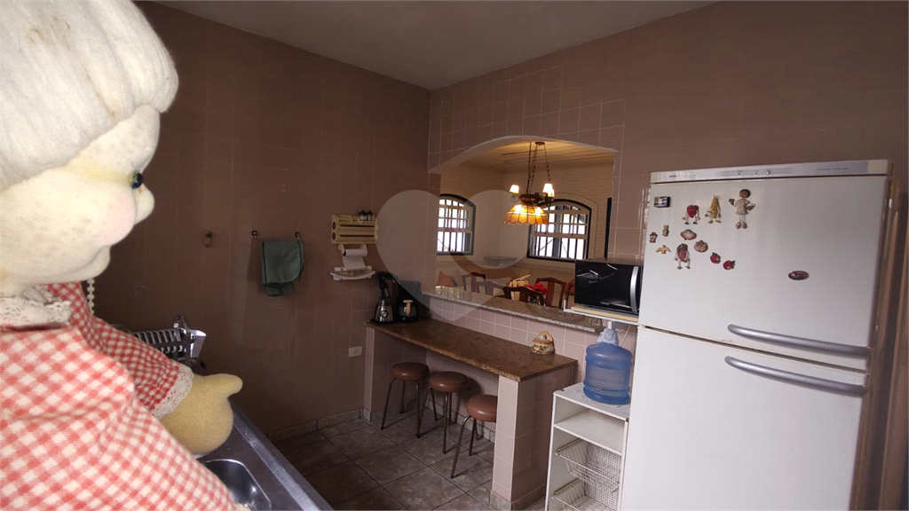 Casa à venda com 4 quartos, 300m² - Foto 12