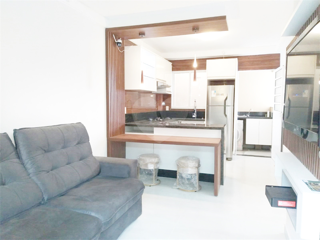 lindo apartamento na vila ré
