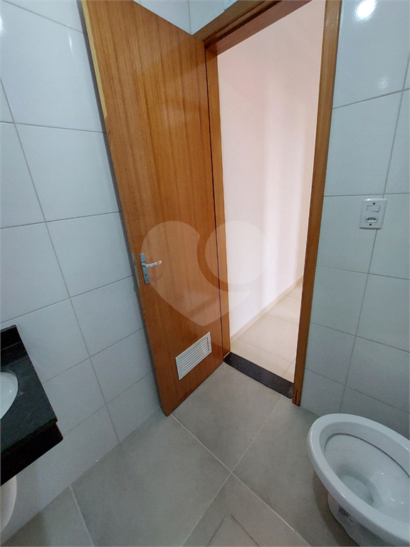 APARTAMENTO 41 M² COM SACADA 2 DORMITÓRIOS EM ARTUR ALVIM