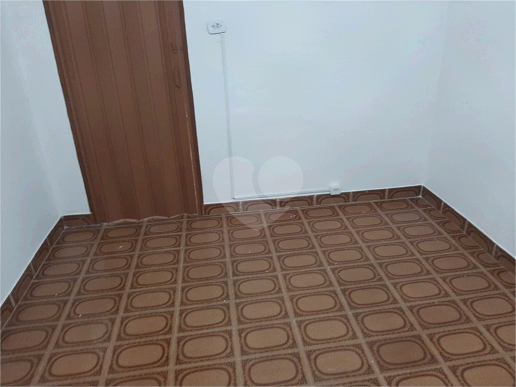 Casa à venda com 1 quarto, 100m² - Foto 3