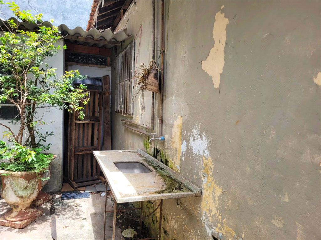 SOBRADO COM 175 M² EM ARTUR ALVIM