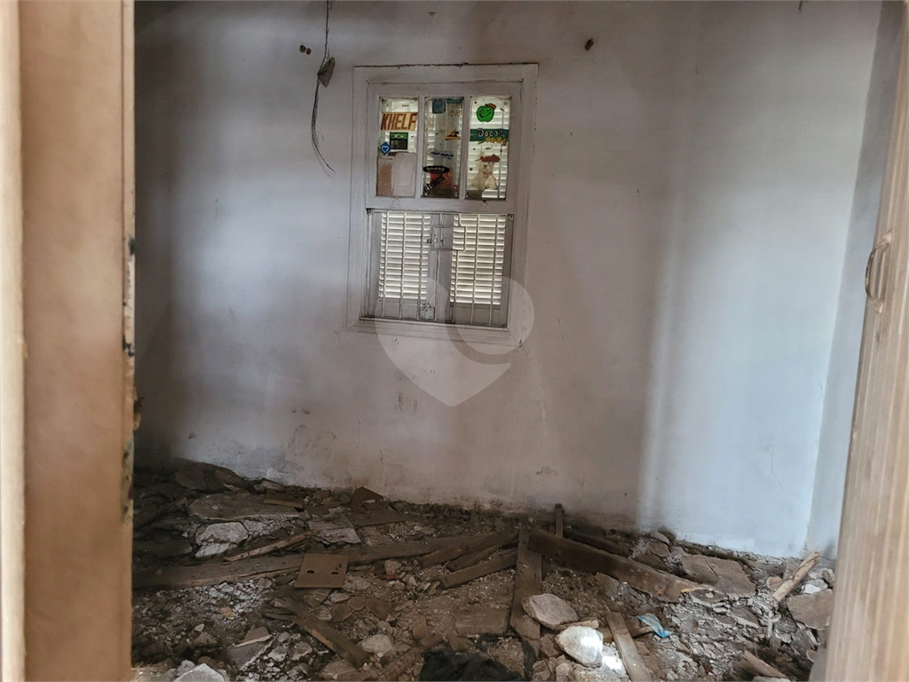 SOBRADO COM 175 M² EM ARTUR ALVIM