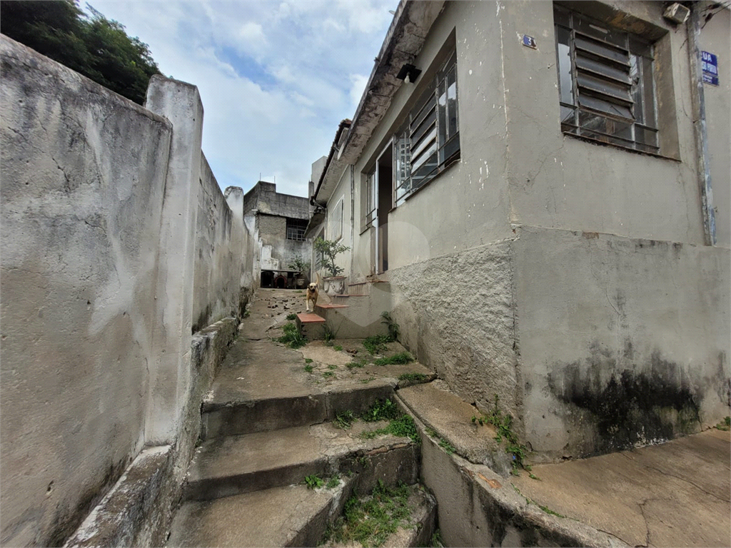 SOBRADO COM 175 M² EM ARTUR ALVIM