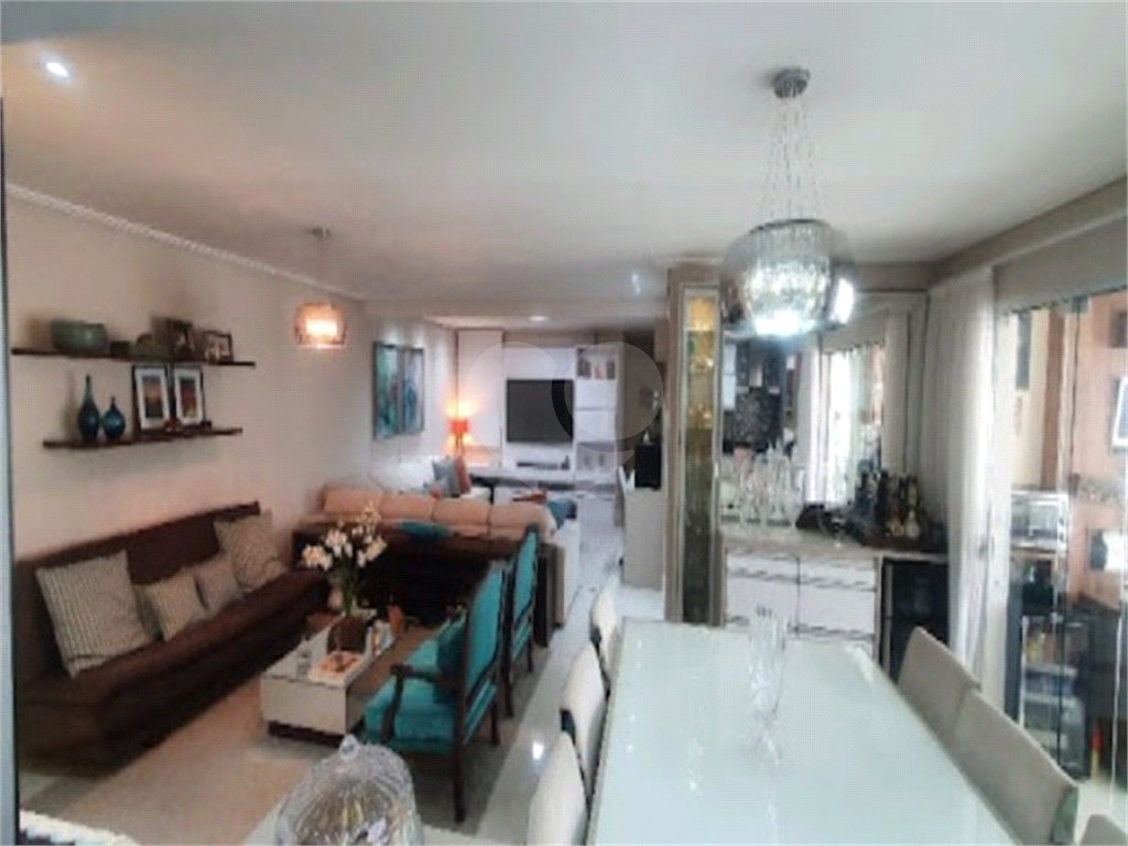 Apartamento à venda com 3 quartos, 131m² - Foto 25
