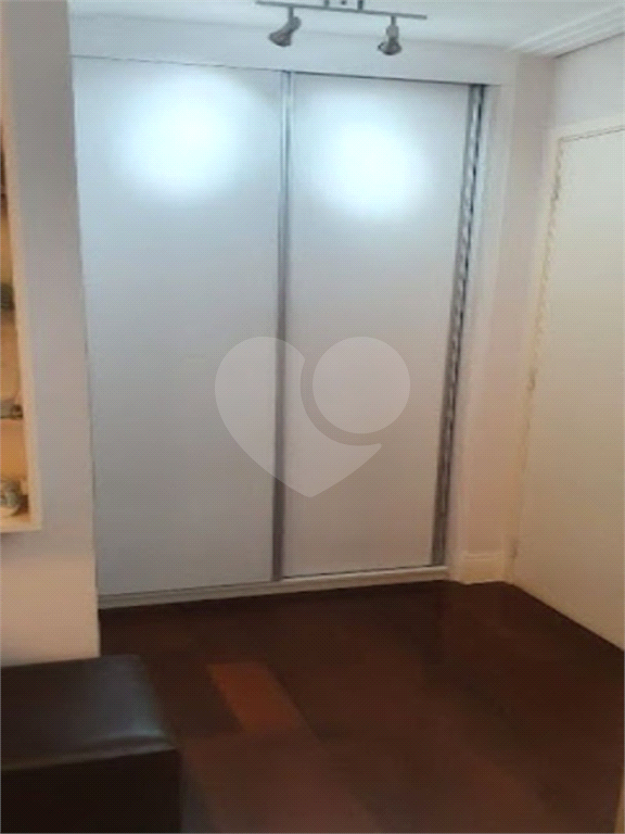 Apartamento à venda com 3 quartos, 131m² - Foto 18