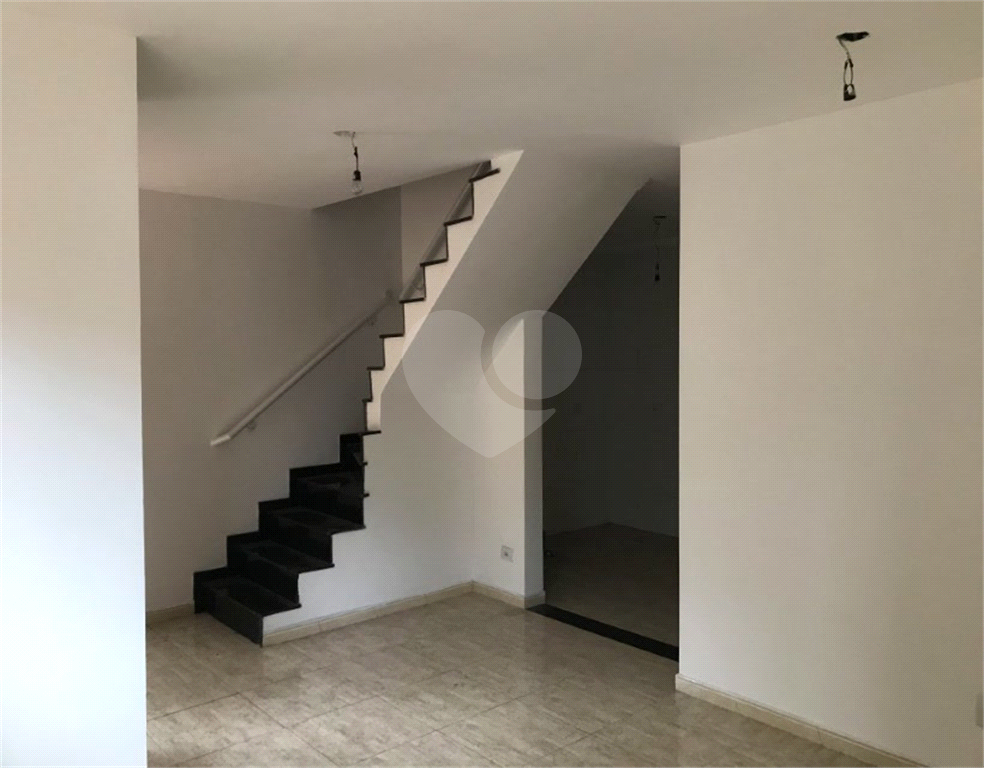 Casa de Condomínio à venda com 3 quartos, 140m² - Foto 4