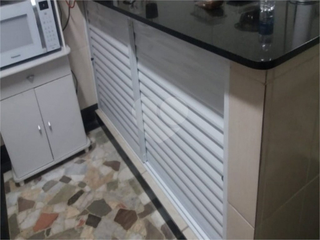 Casa à venda com 4 quartos, 250m² - Foto 14