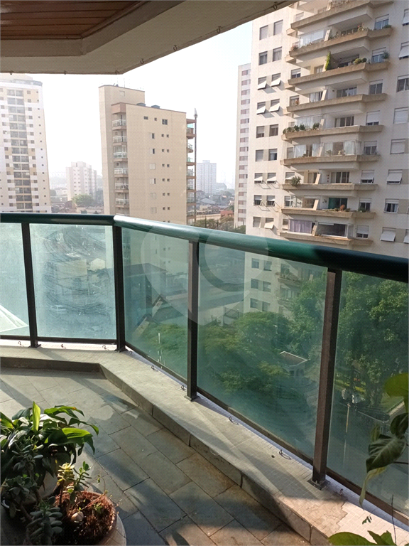 EXCELENTE APARTAMENTO PRÓXIMO A AV. BRÁS LEME