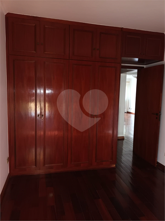 EXCELENTE APARTAMENTO PRÓXIMO A AV. BRÁS LEME
