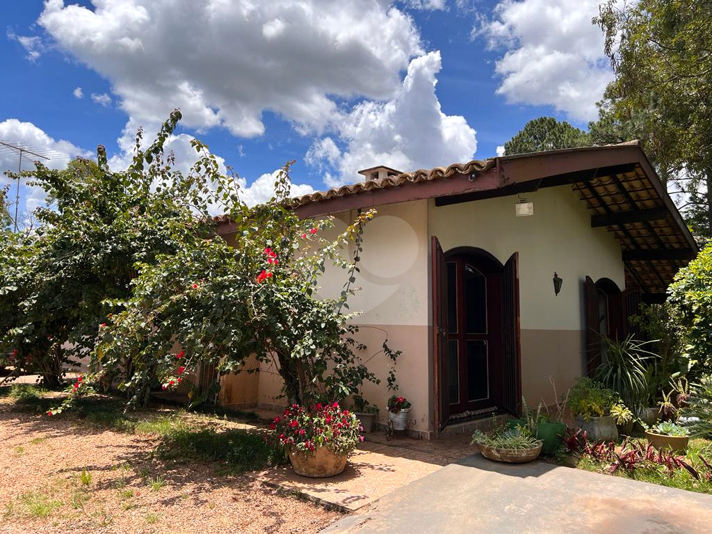 Chácara à venda com 4 quartos, 450m² - Foto 35