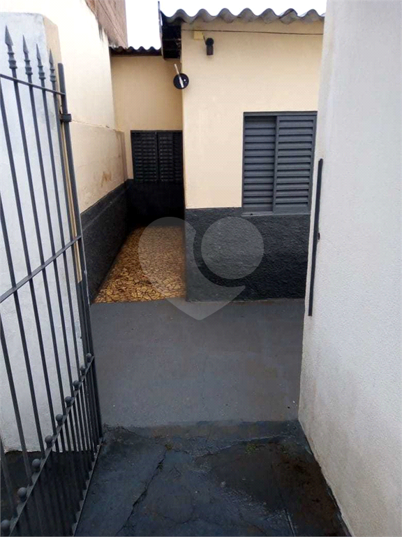 Casa à venda com 2 quartos, 390m² - Foto 29