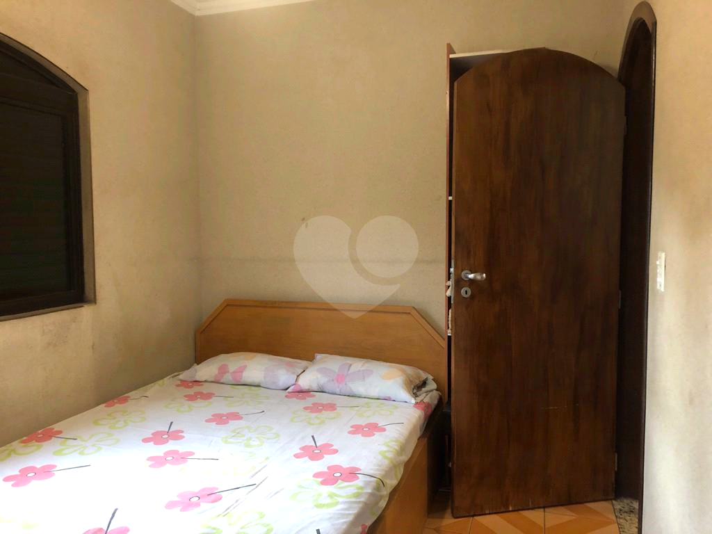 Sobrado à venda com 5 quartos, 200m² - Foto 14