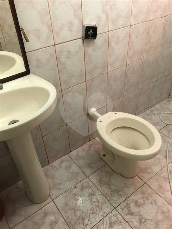 Sobrado à venda com 5 quartos, 200m² - Foto 35