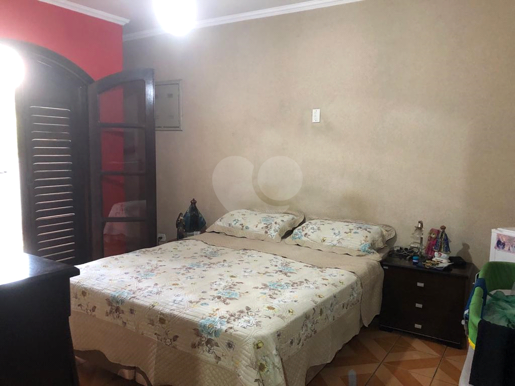 Sobrado à venda com 5 quartos, 200m² - Foto 25