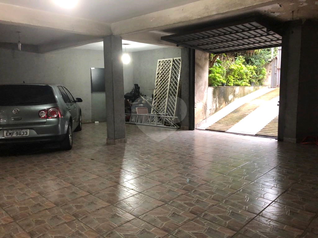 Sobrado à venda com 5 quartos, 200m² - Foto 45