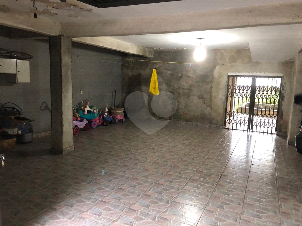 Sobrado à venda com 5 quartos, 200m² - Foto 46