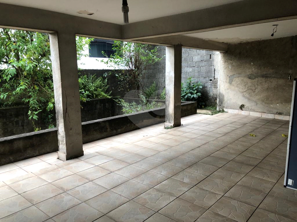 Sobrado à venda com 5 quartos, 200m² - Foto 39