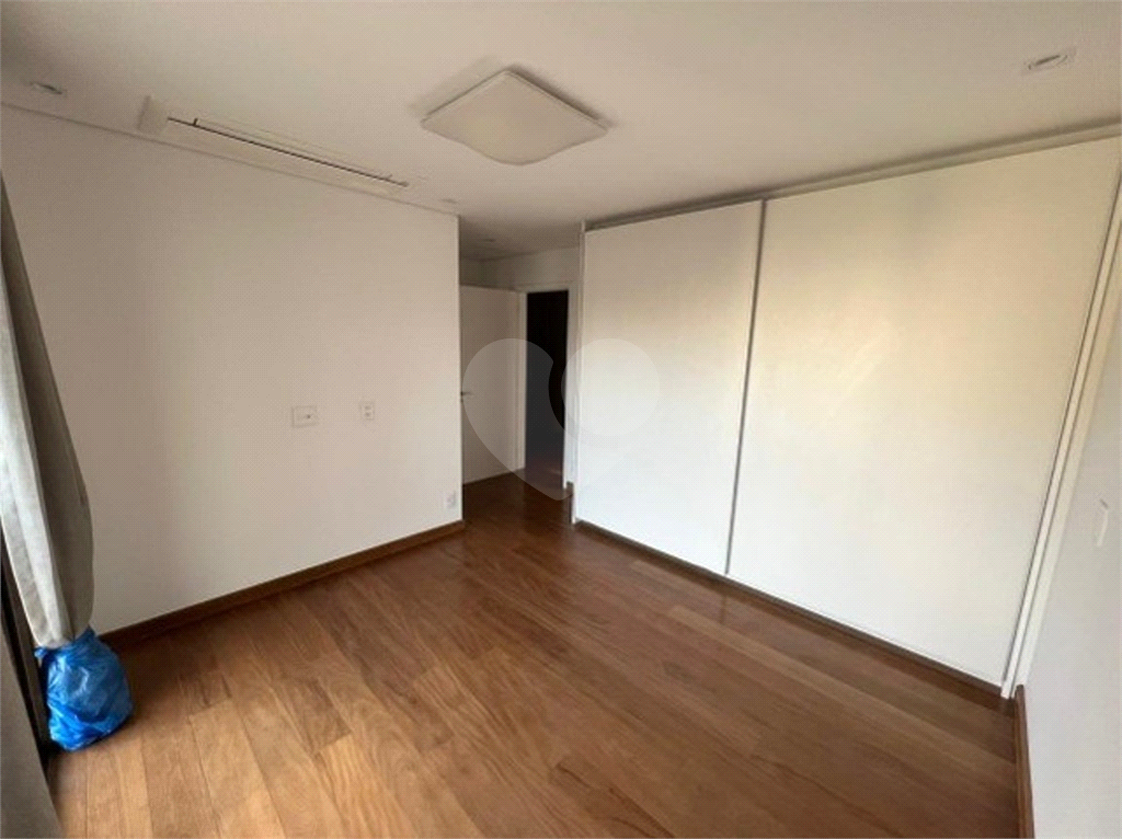 Lindo apto à venda no GEOMETRIA ITAIM - 322M²  com 3 suítes e 5 vagas 