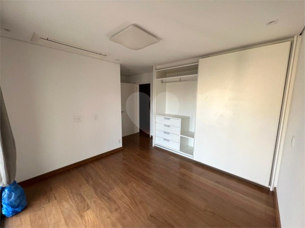 Lindo apto à venda no GEOMETRIA ITAIM - 322M²  com 3 suítes e 5 vagas 