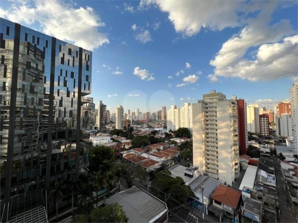 Lindo apto à venda no GEOMETRIA ITAIM - 322M²  com 3 suítes e 5 vagas 