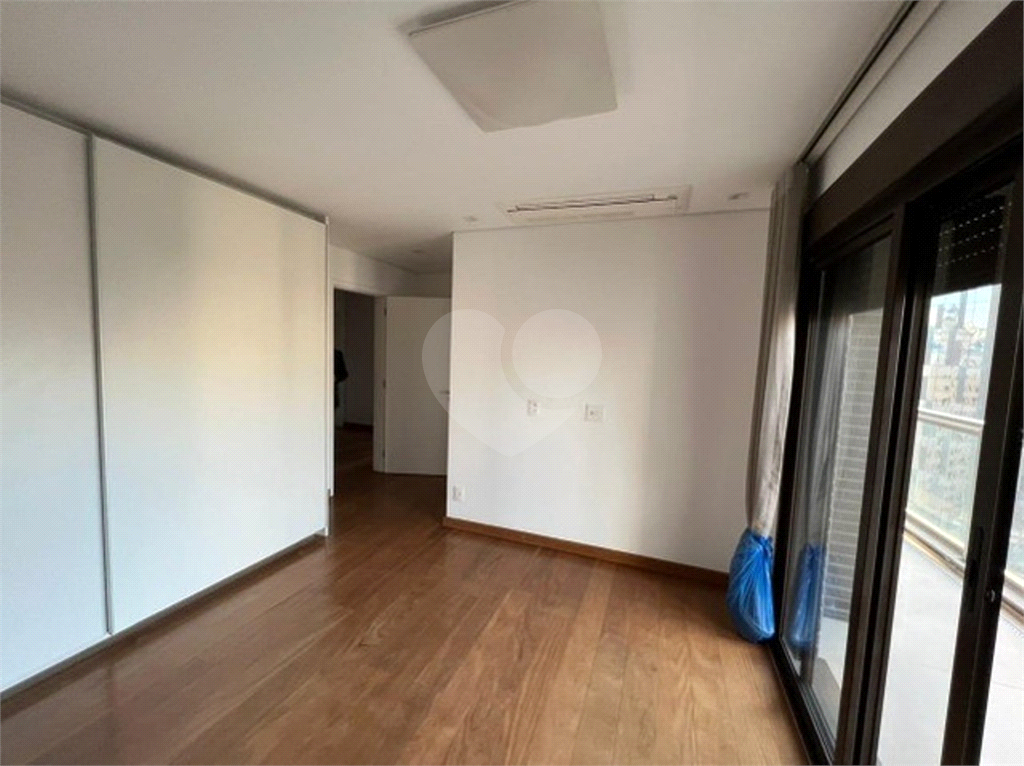 Lindo apto à venda no GEOMETRIA ITAIM - 322M²  com 3 suítes e 5 vagas 