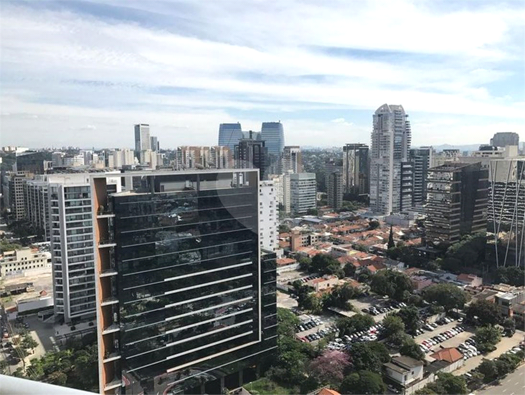 Lindo apto à venda no GEOMETRIA ITAIM - 322M²  com 3 suítes e 5 vagas 