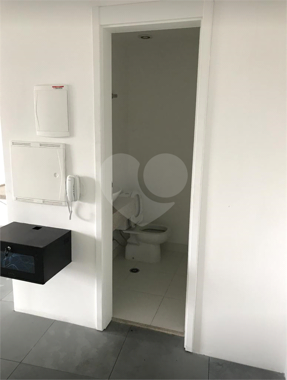 SALA COMERCIAL À VENDA DE 40 M2 NA REGIÃO DE PINHEIROS.