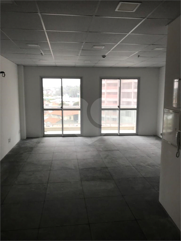 SALA COMERCIAL À VENDA DE 40 M2 NA REGIÃO DE PINHEIROS.
