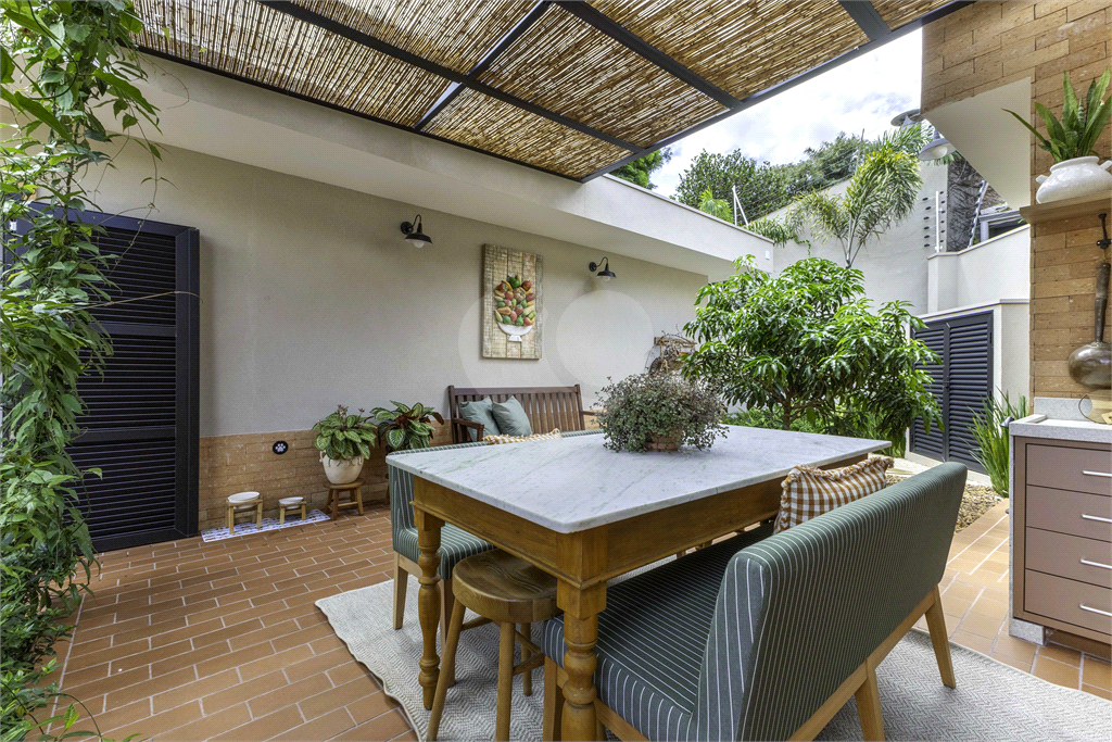 CASA À VENDA COM 3 QUARTOS NO CITY BOAÇAVA