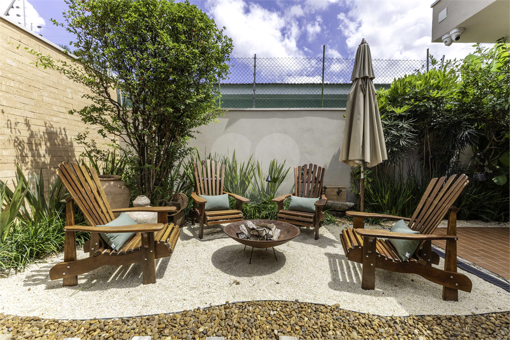 CASA À VENDA COM 3 QUARTOS NO CITY BOAÇAVA