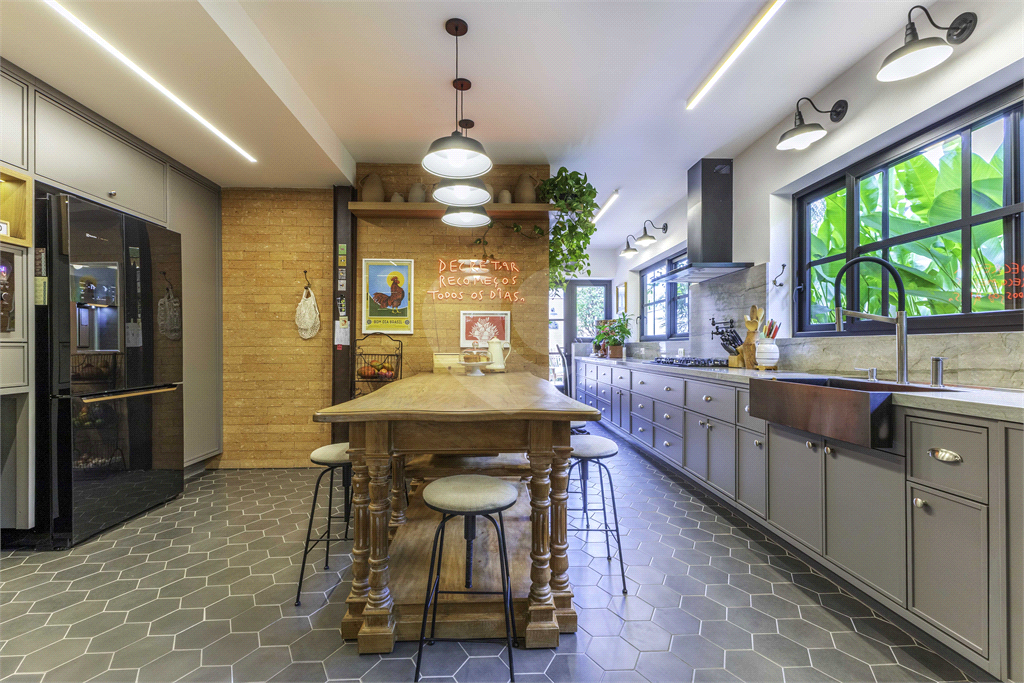 CASA À VENDA COM 3 QUARTOS NO CITY BOAÇAVA